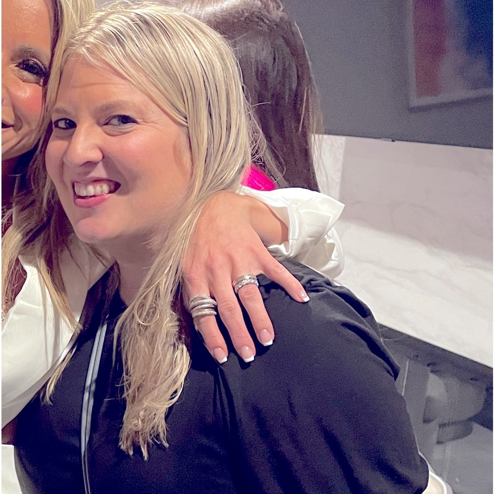 Meet your Posher, Elissa